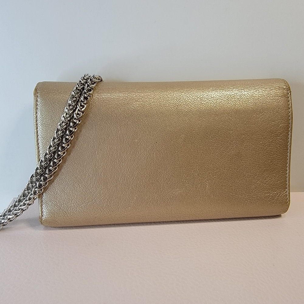 .  CHANEL 💯 Authentic CC Logo Leather Trifold Wallet - Picture 2 of 13